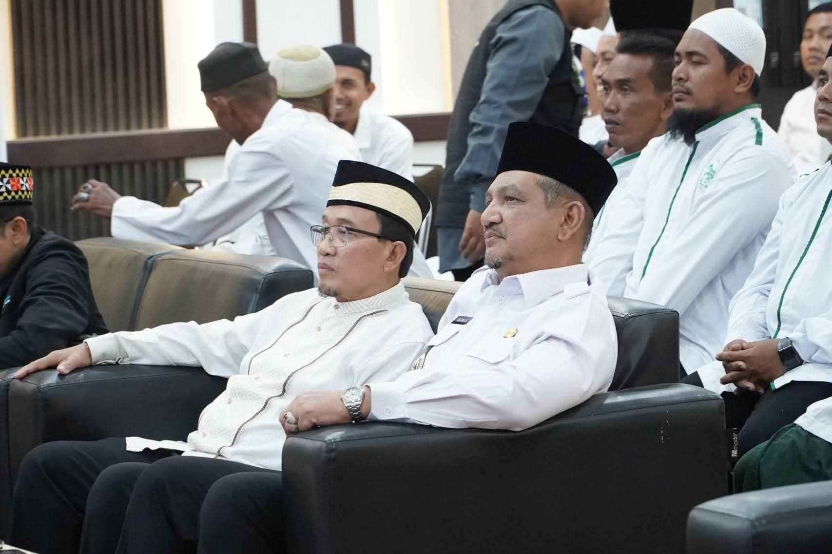 Bupati Aceh Tamiang Resmi membuka pelatihan pengelolaan manajemen masjid