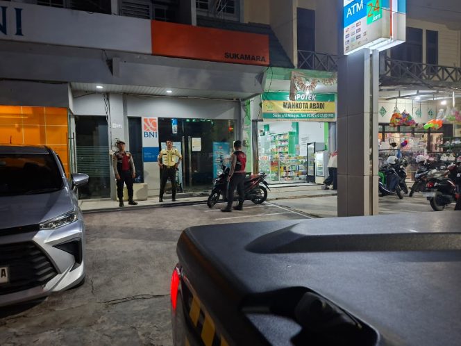 
					Wujudkan Keamanan Wilayah, Satuan Samapta Polres Sukamara Rutin Patroli di Bank BNI Sukamara