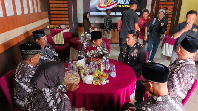 
					Polres Kotim Adakan Syukuran HUT Bhayangkara Ke-80, Teguhkan Semangat “80 Tahun Mengabdi untuk Masyarakat”*