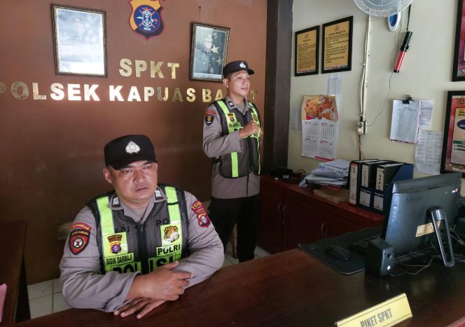 
					Polsek Kapuas Barat Gelar Siaga Jaga Mako, Pastikan Keamanan Wilayah Tetap Kondusif