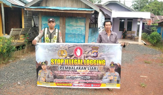 
					SOSIALISASI PENEBANGAN HUTAN SECARA LIAR (ILEGAL LOGING) OLEH PERSONIL POLSEK PULAU PETAK