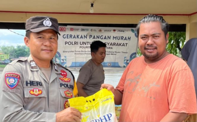 
					Polres Barito Utara Hadir untuk Masyarakat, Salurkan Beras SPHP Melalui Gerakan Pangan Murah