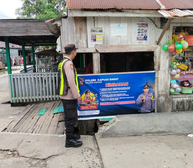
					Pastikan Keamanan Transportasi Air, Polsek Kapuas Barat Gelar Patroli Dialogis di Dermaga Feri Saka Mangkahai – Sei Pitung