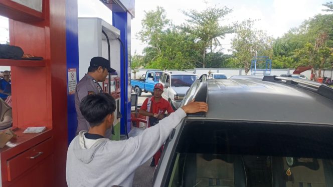 
					‎Pastikan Pendistribusian BBM Lancar, Bhabinkamtibmas Sungai Tendang Patroli dan Awasi SPBU  ‎Situasi aman dan kondusif