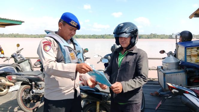 
					Sat Polairud Polres Pulang Pisau Tingkatkan Dialog Kamtibmas Bersama Masyarakat Pesisir Sungai