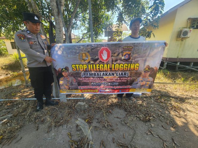 
					SOSIALISASI PENEBANGAN HUTAN SECARA LIAR (ILEGAL LOGING) OLEH PERSONIL POLSEK PULAU PETAK