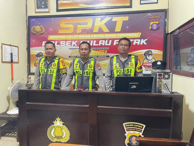 
					POLSEK PULAU PETAK LAKSANAKAN KEGIATAN SIAGA MAKO PADA MALAM HARI GUNA CIPTAKAN SITUASI AMAN