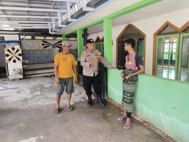 
					Polsek Banama Tingang Jalin Kedekatan dengan Warga Desa Pahawan Melalui Dialog Kamtibmas