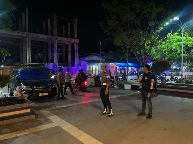 
					Jaga Kondusivitas Malam Hari, Patroli Presisi Polres Barito Utara Sisir Objek Vital dan Pusat Keramaian