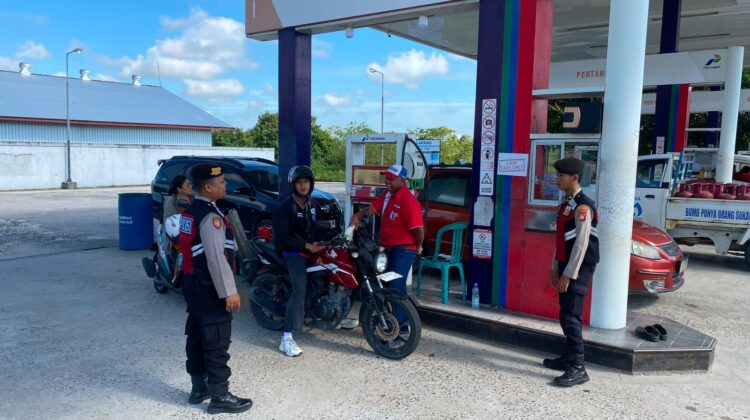 Pantau Sirkulasi Pengisian Bahan Bakar, Sat Samapta Polres Sukamara Cek Area SPBU