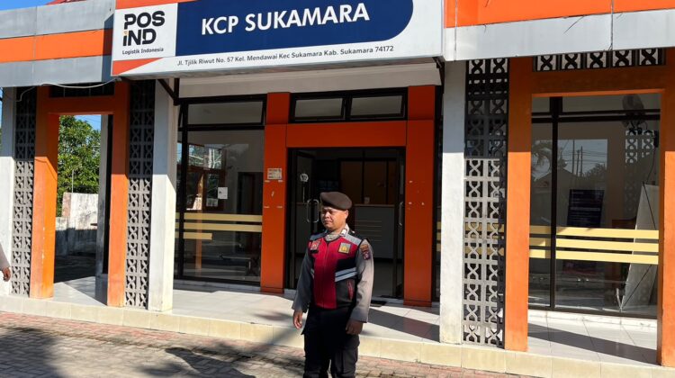 Jaga Kondusifitas Pusat Layanan Publik, Sat Samapta Polres Sukamara Sambangi Kantor Pos