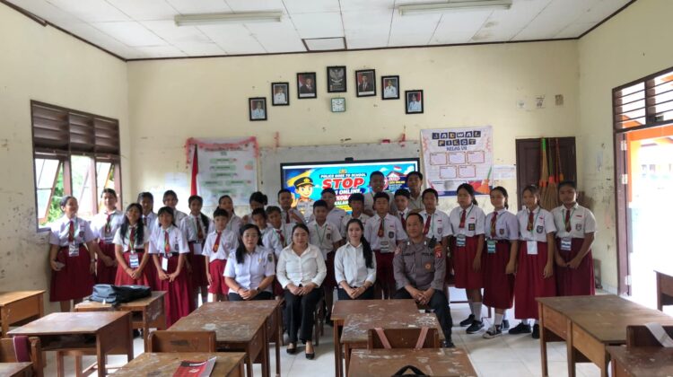 Dukung Program MPLS, Polsek Banama Tingang Edukasi Pelajar Baru Terkait Bahaya Judi Online hingga Bullying