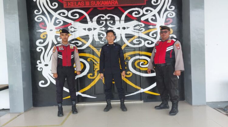 Bangun Koordinasi Pengamanan Berlapis, Sat Samapta Polres Sukamara Sambangi Sipir Lapas