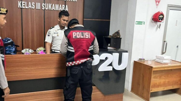 Antisipasi Kelengahan Tengah Malam, Sat Samapta Polres Sukamara Cek Perimeter Ring Luar Lapas Kelas III