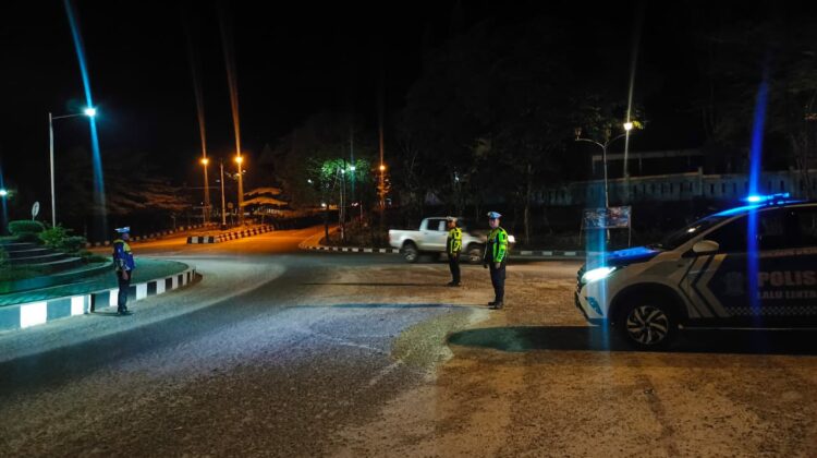 Patroli Malam Polres Gunung Mas Sasar Titik Rawan Balap Liar, Jalanan Kuala Kurun Tetap Aman dan Kondusif
