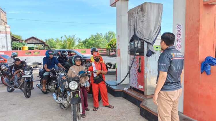 POLRES SERUYAN LAKUKAN PENGECEKAN SPBU, PASTIKAN KETERSEDIAAN PERTALITE DAN PERTAMAX AMAN