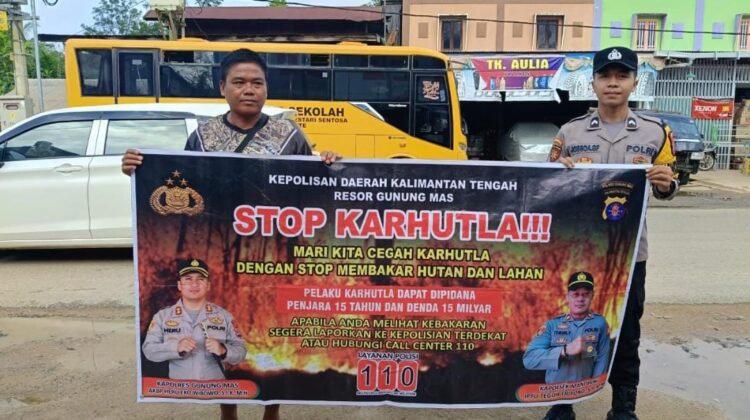 Sambangi Fasilitas Publik, Personel Polsek Manuhing Ingatkan Warga Jangan Bakar Lahan