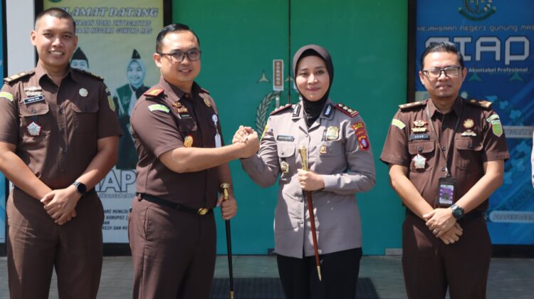 Perkuat Sinergi Penegakan Hukum, Kapolres Gunung Mas Jalin Silaturahmi dengan Kejaksaan Negeri