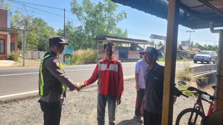 PERSONIL POLSEK PULAU PETAK LAKSANAKAN PATROLI DIALOGIS KE DESA-DESA WILAYAH KECAMATAN PULAU PETAK