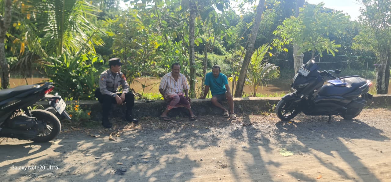PERSONIL POLSEK PULAU PETAK LAKSANAKAN PATROLI DIALOGIS KE DESA-DESA WILAYAH KECAMATAN PULAU PETAK
