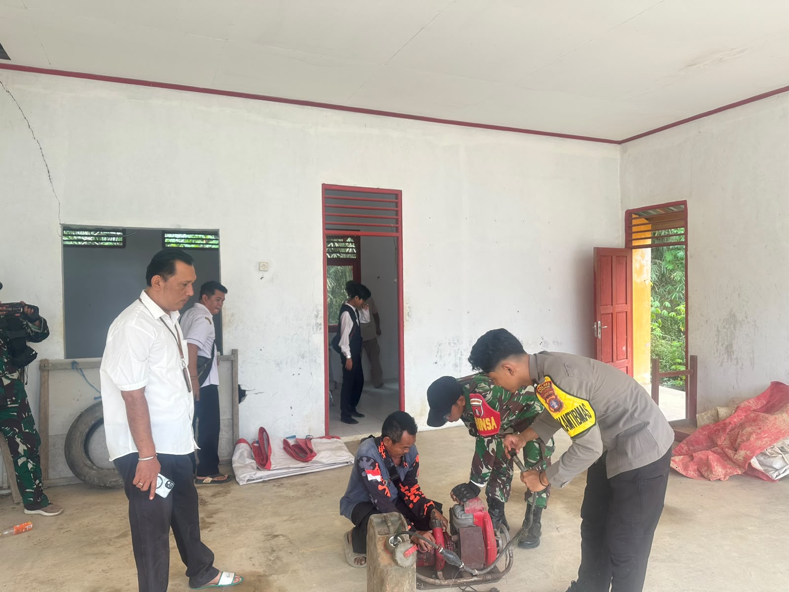 SINERGI LINTAS INSTANSI, CEK SARANA KARHUTLA DI KECAMATAN BATU AMPAR