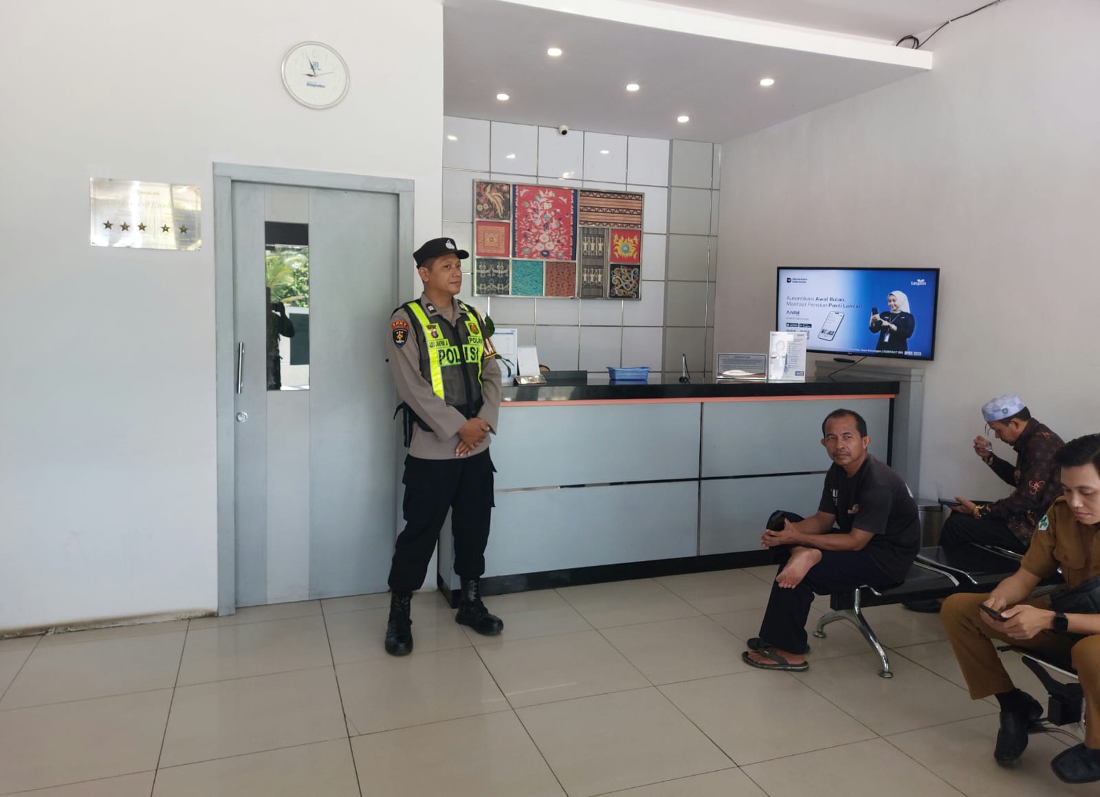 Cegah Potensi Gangguan Kamtibmas, Polsek Kapuas Barat Patroli Objek Vital di Mandomai