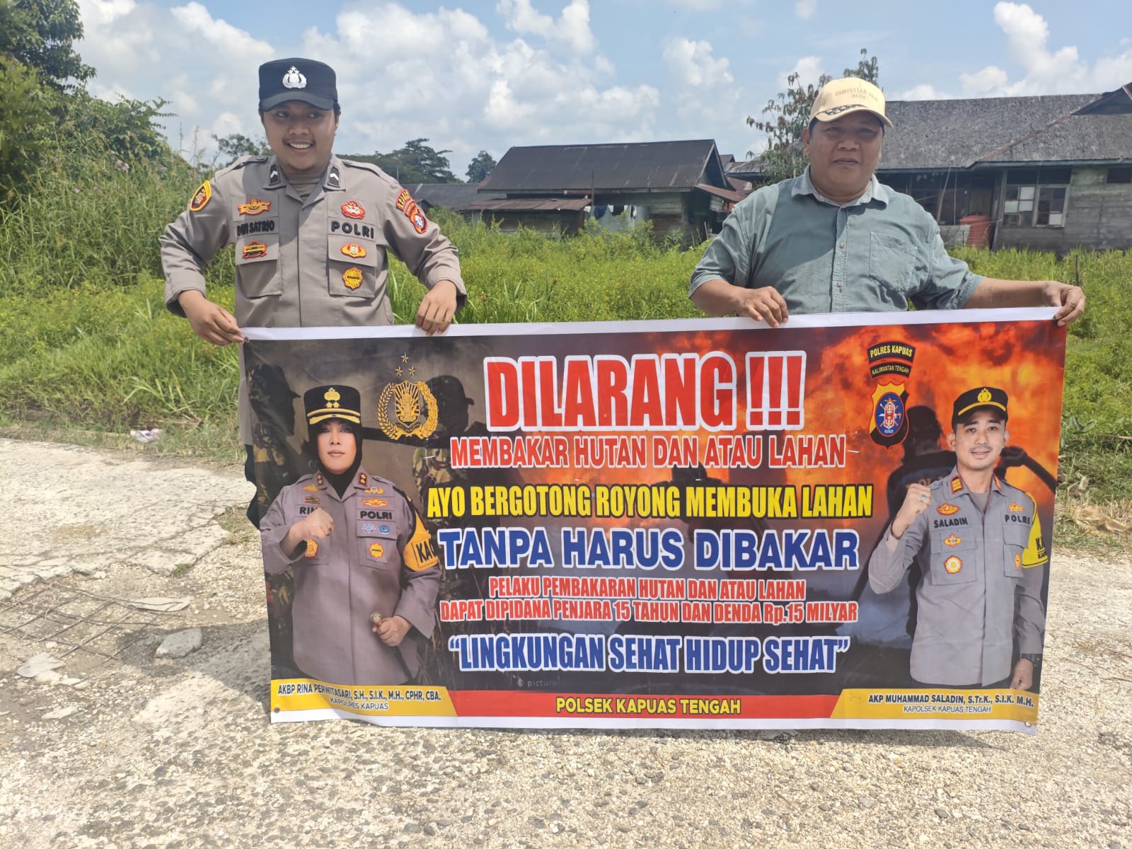 Giat Piket Polsek kapuas tengah Rutin lakukan imbauan larangan karhutla kepada masyarakat