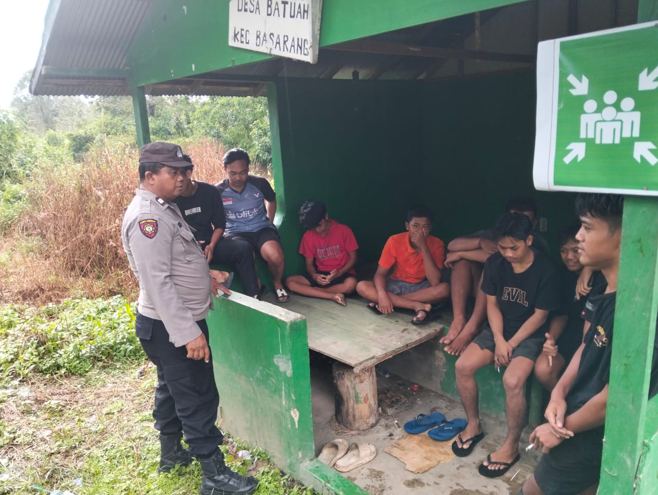 Personel Polsek Basarang Patroli Dialogis Guna Terciptanya Sitkamtibmas