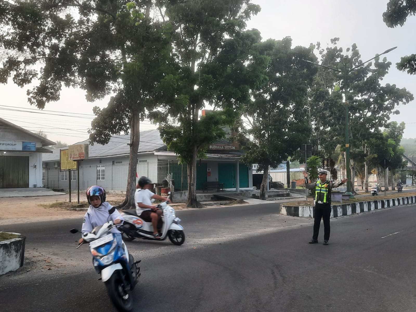 Wujudkan Kamseltibcarlantas Sejak Pagi, Sat Lantas Polres Sukamara Tempatkan Personel di Jalur Aktivitas Masyarakat
