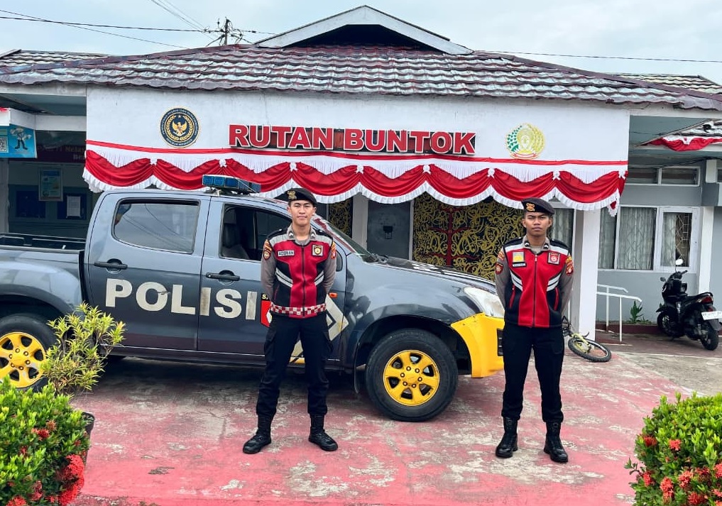 Personel Polsek Karau Kuala Gencar Imbau Masyarakat, Berantas Pungli Dengan Warga