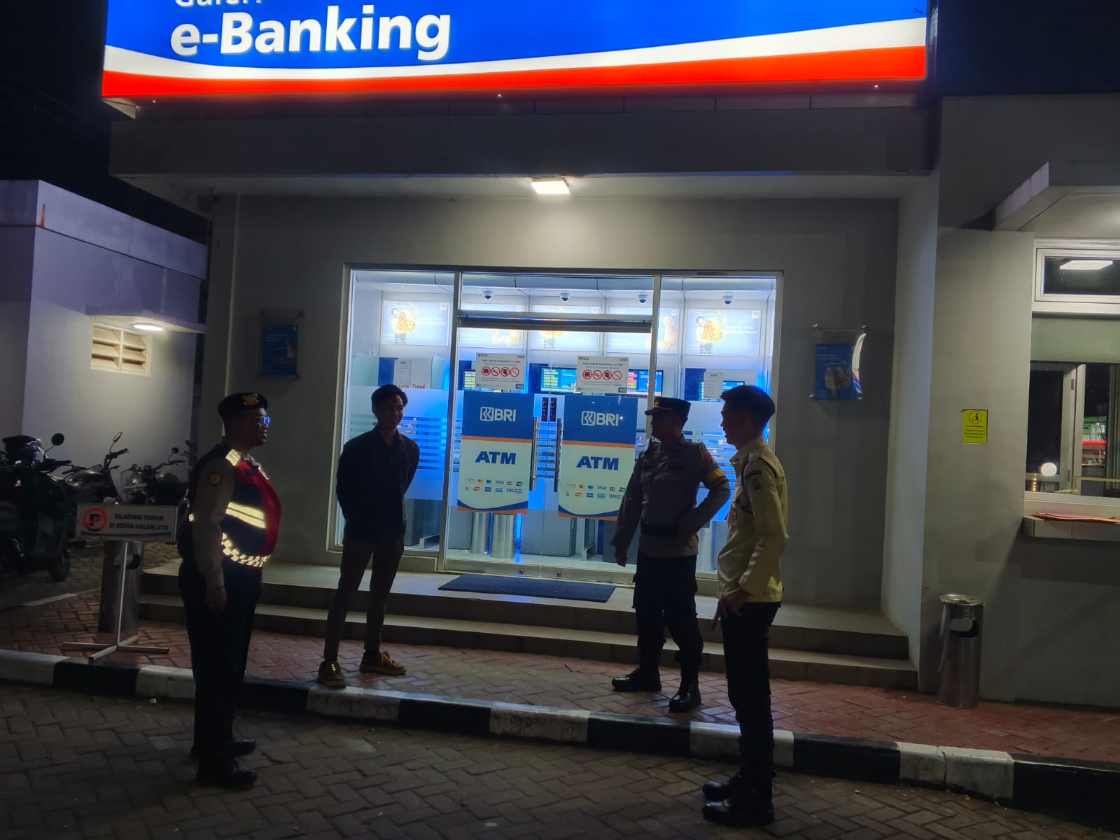 Tingkatkan Keamanan Malam Hari, Sat Samapta Polres Barito Utara Masifkan Patroli Kota Cegah Premanisme