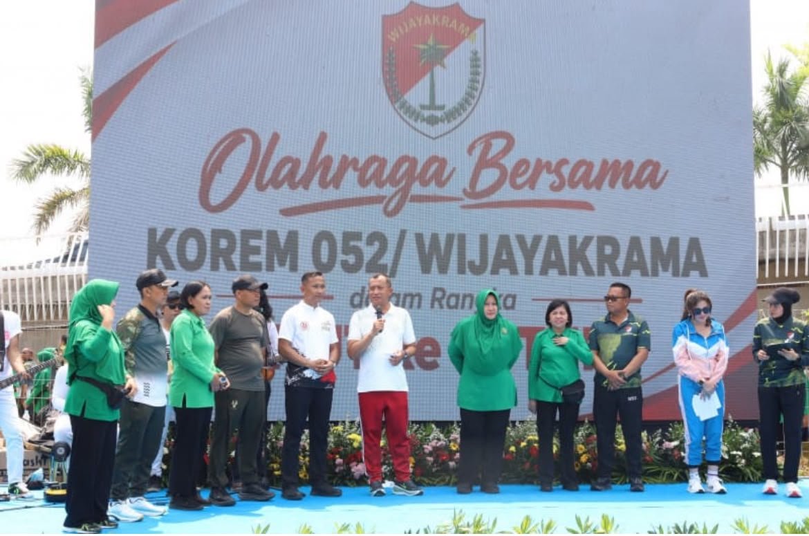 Sambut HUT TNI ke-81, Korem 052/Wijayakrama Gelar Olahraga Bersama dan Fun Walk 5 KM di PIK 2